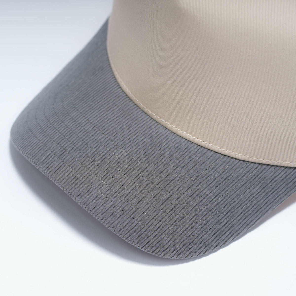 GORRA 5 PANELES CURVA PANA