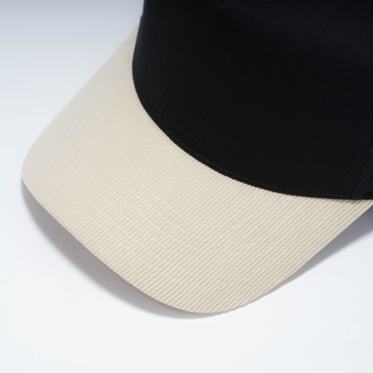 GORRA 5 PANELES CURVA PANA