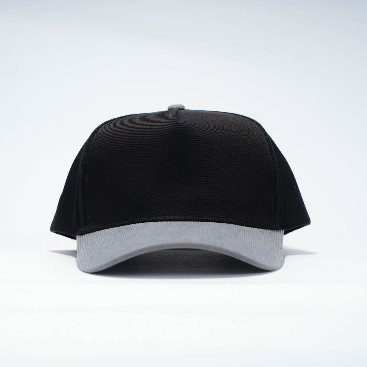 GORRA 5 PANELES CURVA PANA